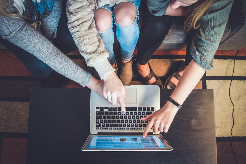Mensajería móvil empresa con IA